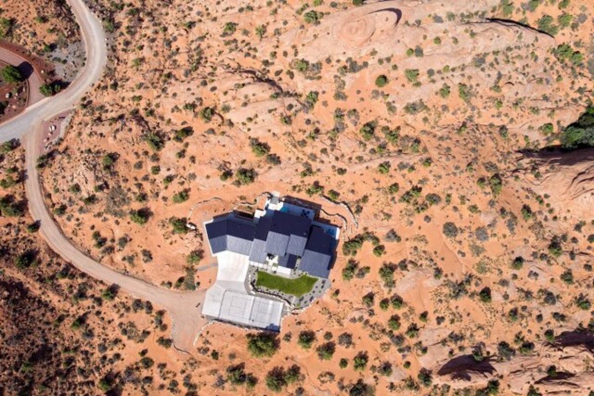 Picture of Home For Sale in Moab, Utah, United States