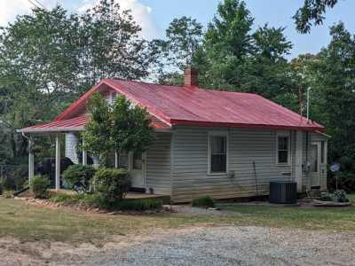 Home For Sale in Gretna, Virginia