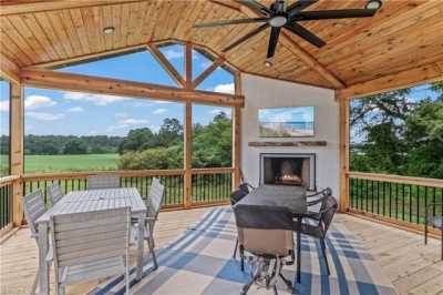 Home For Sale in Walnut Cove, North Carolina