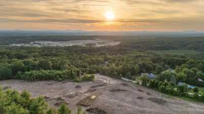 Home For Sale in Hudson, New Hampshire