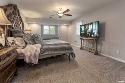 Home For Sale in Carterville, Illinois