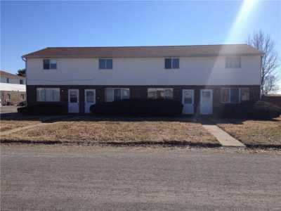 Home For Rent in Wood River, Illinois