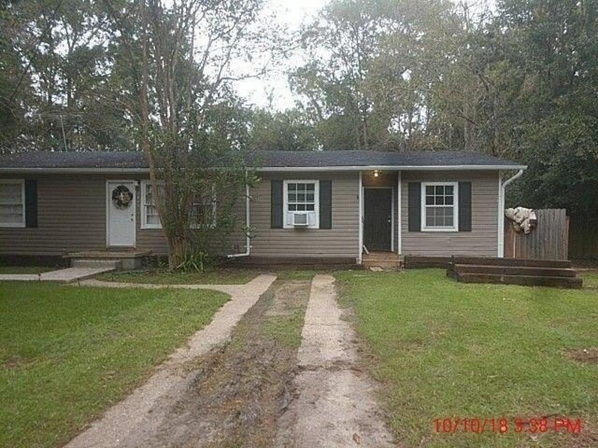 Picture of Home For Sale in Theodore, Alabama, United States