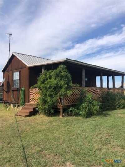 Home For Rent in Luling, Texas