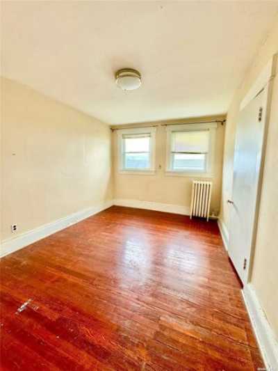 Home For Sale in Rockaway Park, New York