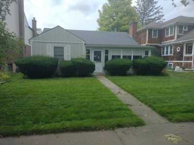 Home For Sale in Wilmette, Illinois