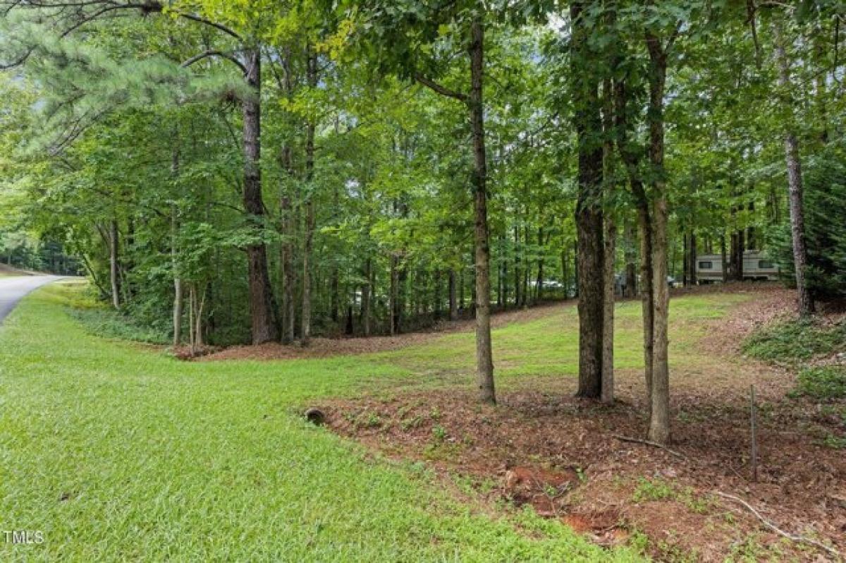 Picture of Residential Land For Sale in Louisburg, North Carolina, United States