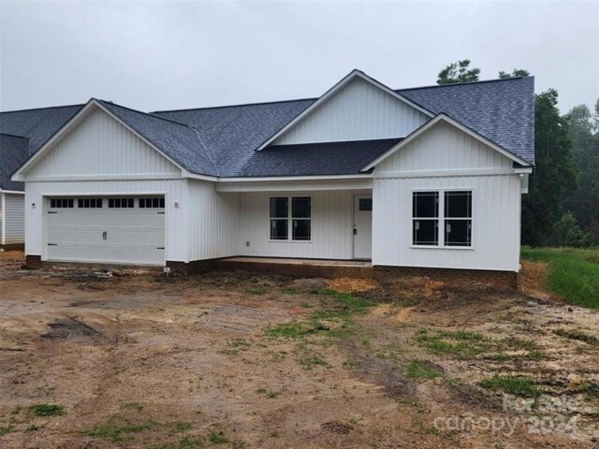 Picture of Home For Sale in Gold Hill, North Carolina, United States