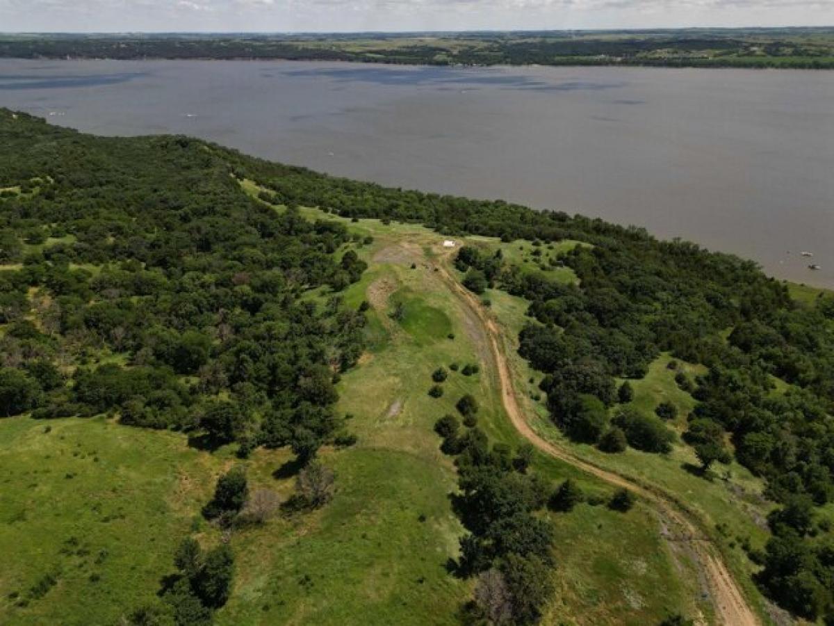 Picture of Residential Land For Sale in Tabor, South Dakota, United States