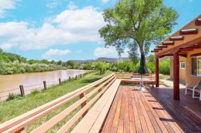 Home For Sale in Abiquiu, New Mexico