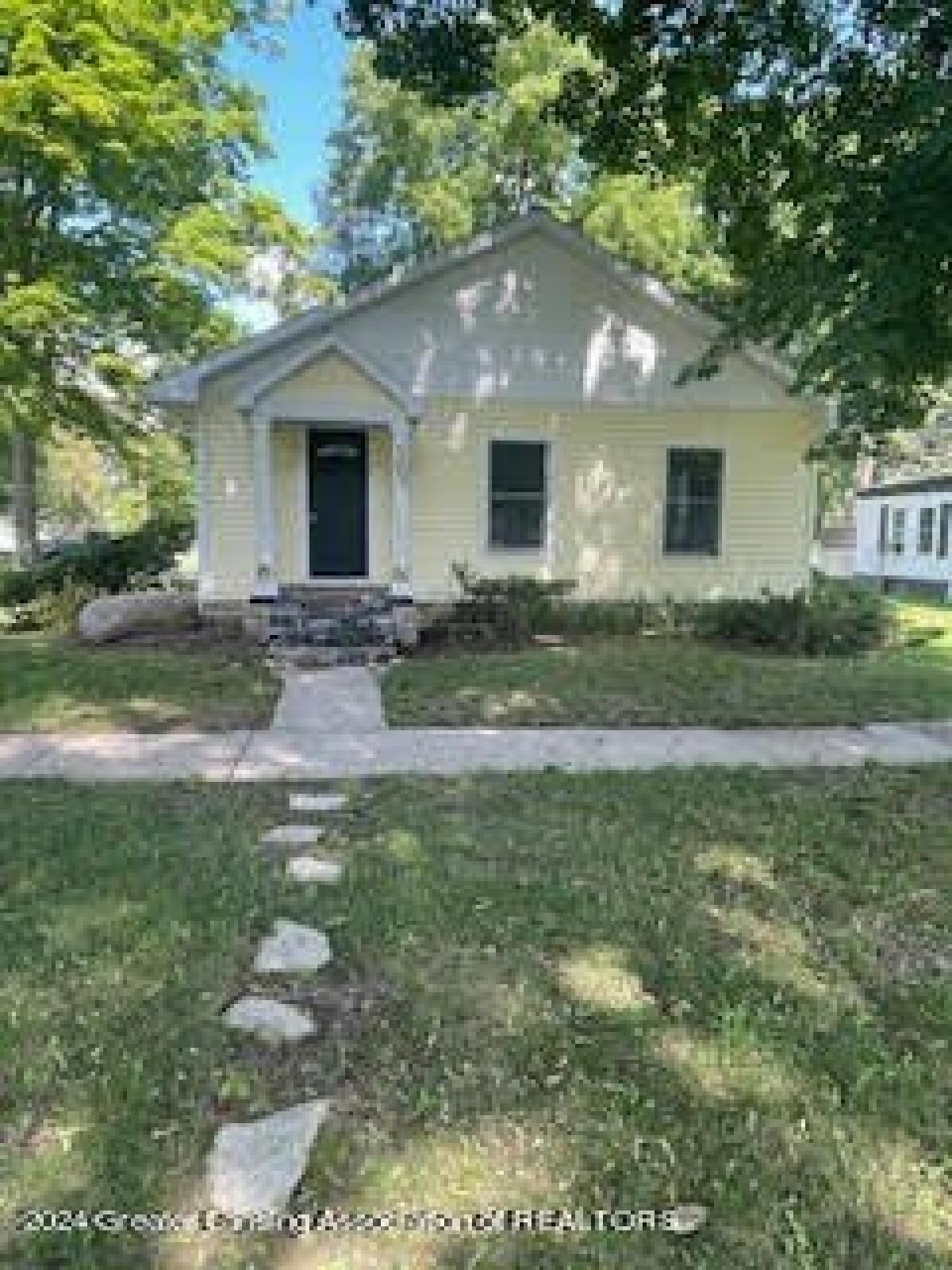 Picture of Home For Sale in Eaton Rapids, Michigan, United States