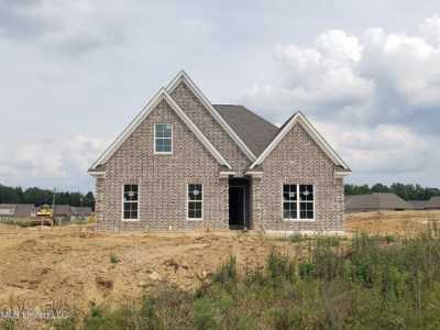 Home For Sale in Senatobia, Mississippi