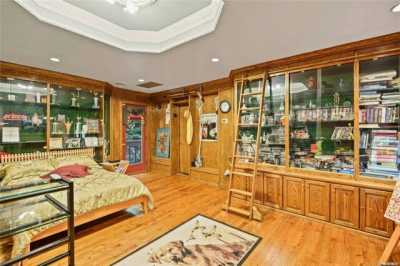 Home For Sale in Northport, New York