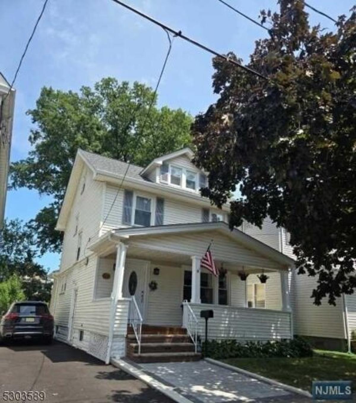 Picture of Home For Sale in Roselle Park, New Jersey, United States