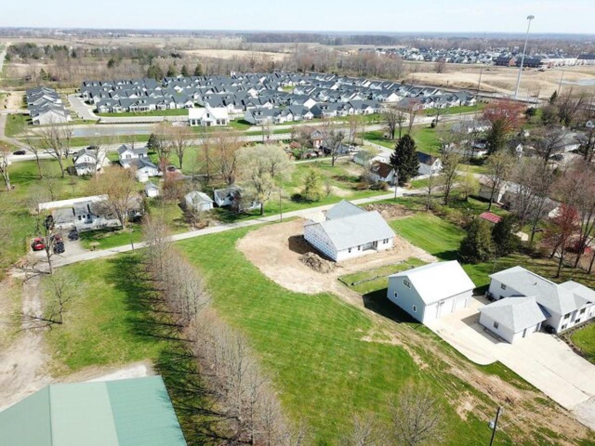 Picture of Home For Sale in Lewis Center, Ohio, United States