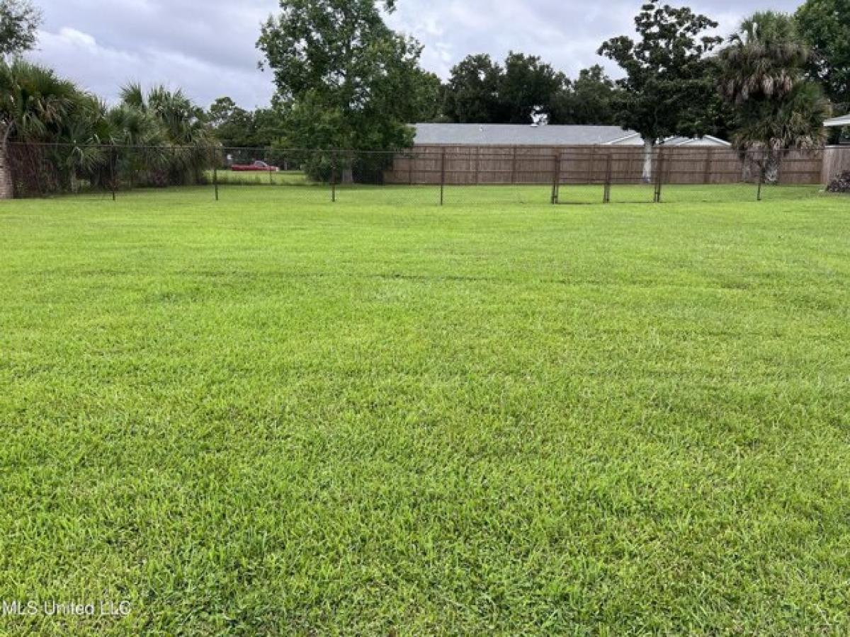 Picture of Residential Land For Sale in Long Beach, Mississippi, United States