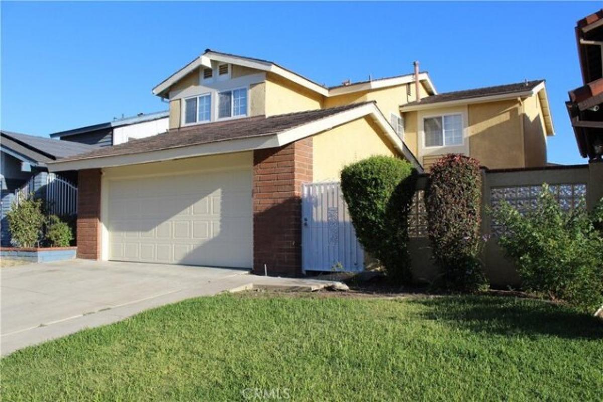 Picture of Home For Sale in Carson, California, United States