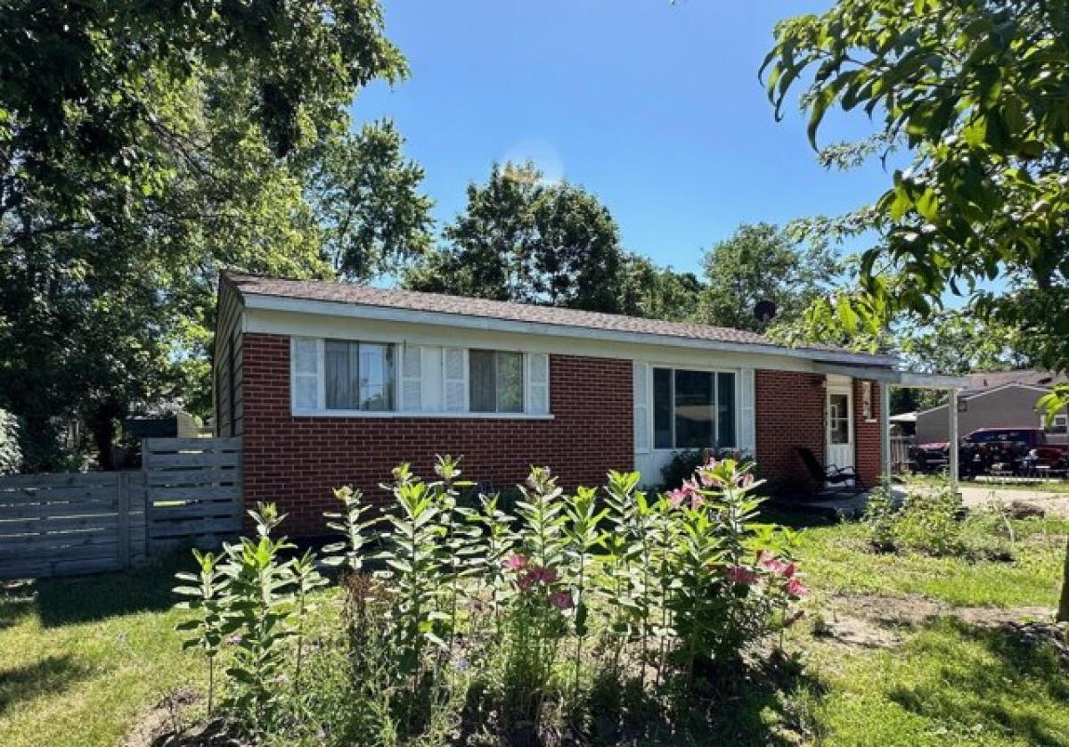 Picture of Home For Sale in Comstock Park, Michigan, United States