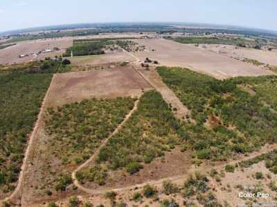 Residential Land For Sale in Floresville, Texas