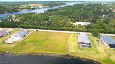 Residential Land For Sale in Alva, Florida