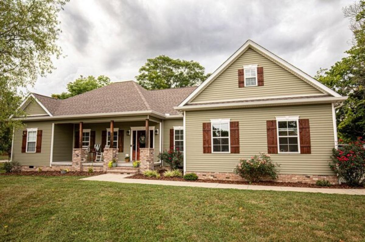 Picture of Home For Sale in Burns, Tennessee, United States