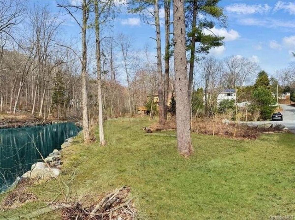 Picture of Residential Land For Sale in Garrison, New York, United States