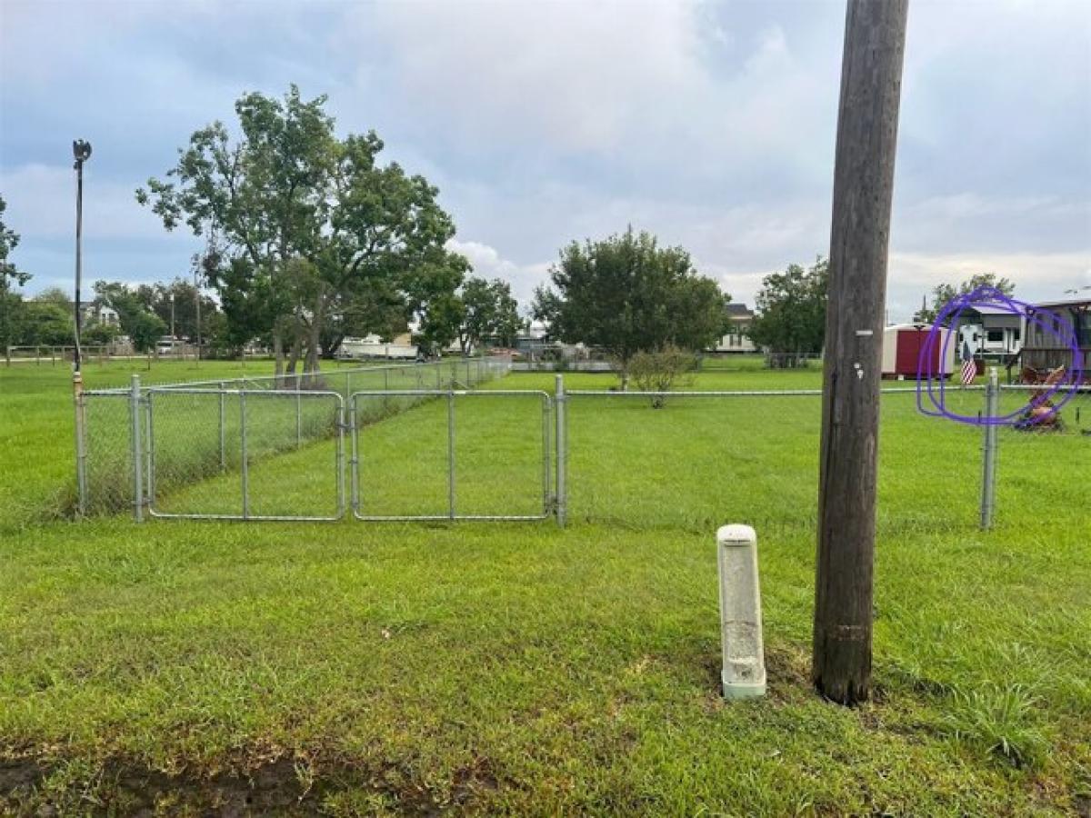 Picture of Residential Land For Sale in San Leon, Texas, United States