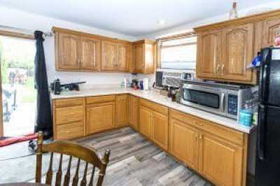 Home For Sale in Oak Creek, Wisconsin