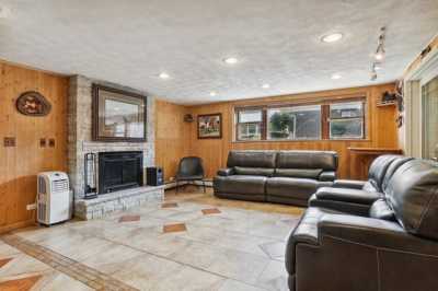 Home For Sale in Palos Hills, Illinois