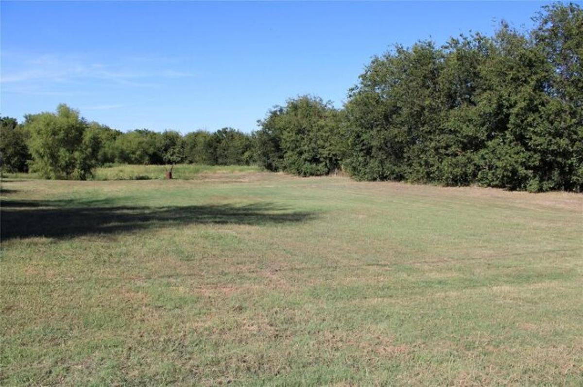 Picture of Residential Land For Sale in Godley, Texas, United States