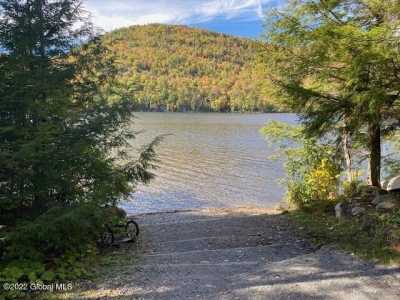 Residential Land For Sale in North River, New York