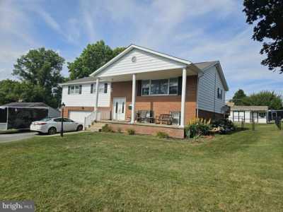 Home For Sale in Red Lion, Pennsylvania