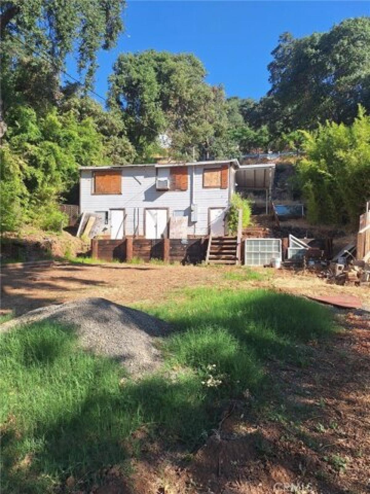 Picture of Home For Sale in Clearlake Oaks, California, United States