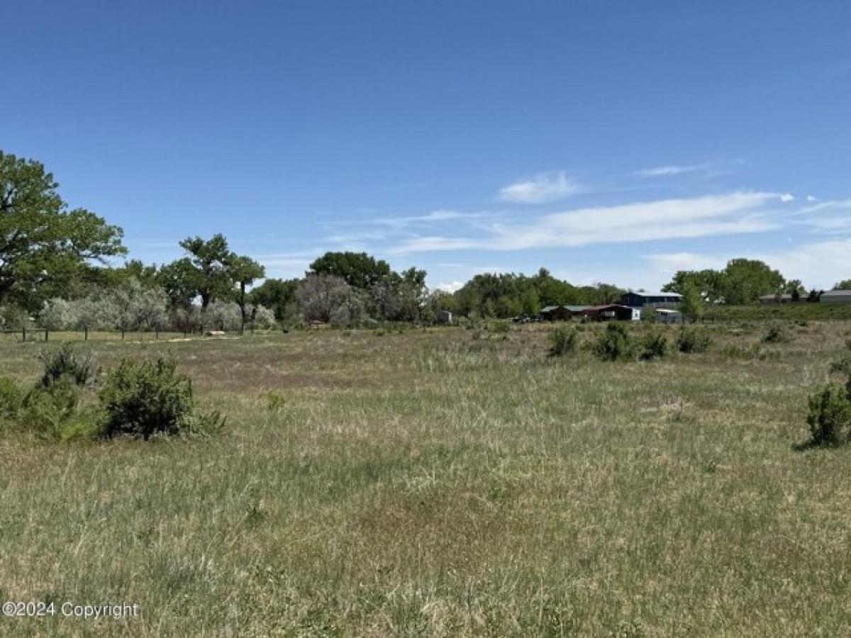 Picture of Home For Sale in Kaycee, Wyoming, United States