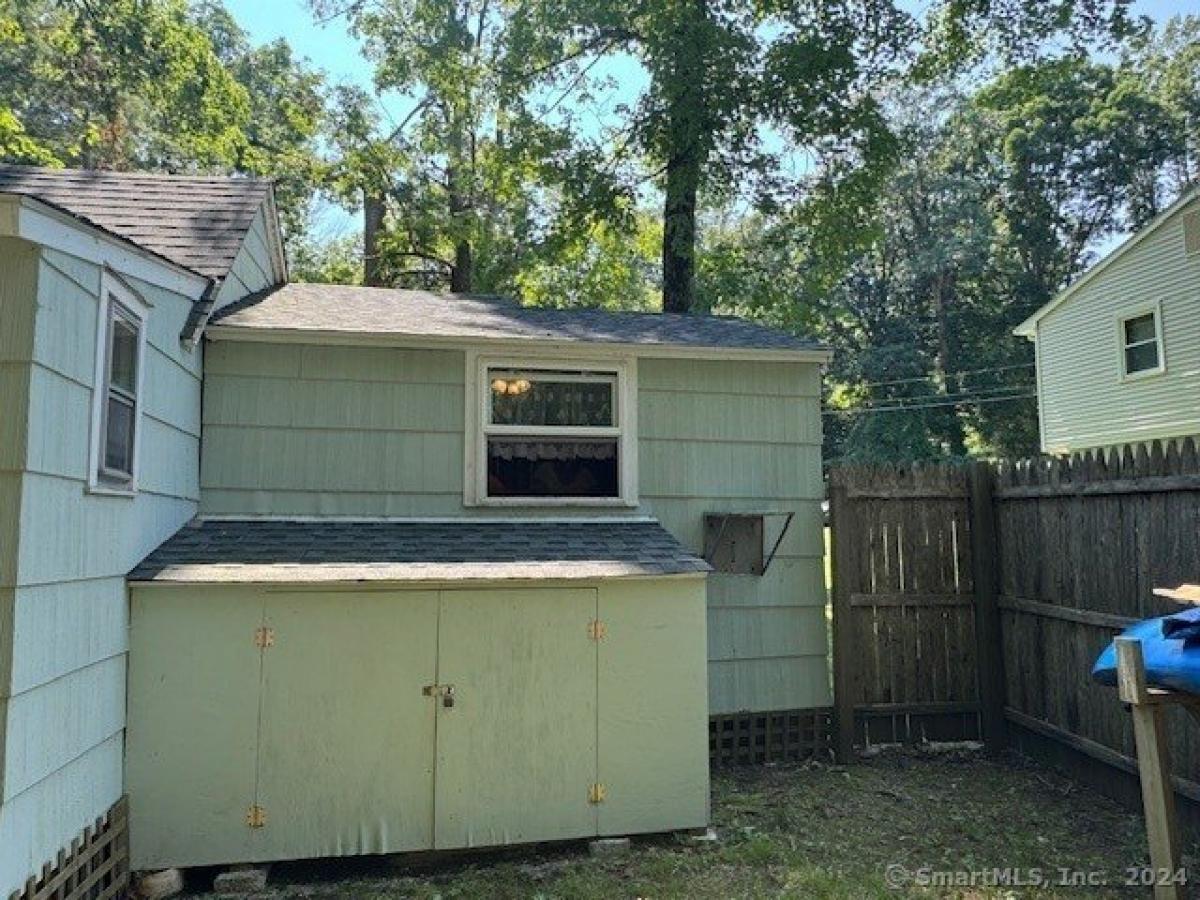 Picture of Home For Sale in Salem, Connecticut, United States