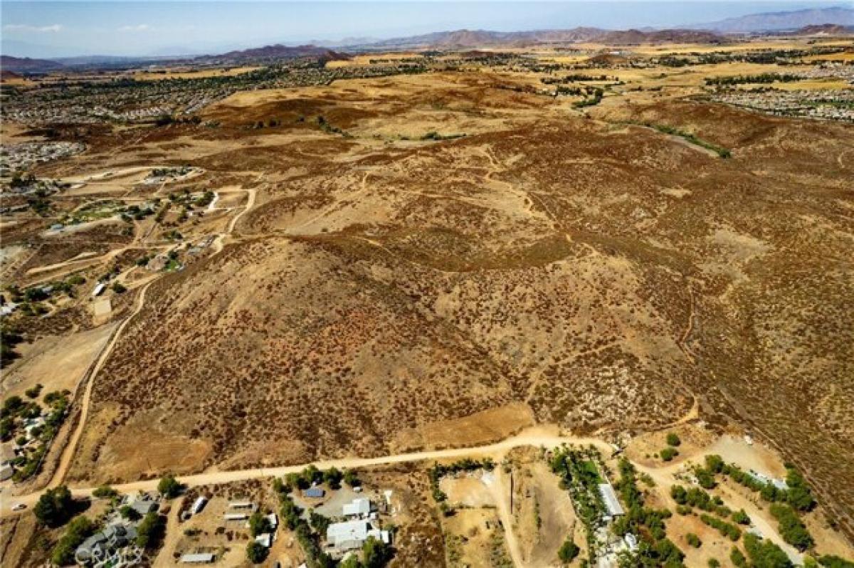 Picture of Residential Land For Sale in Murrieta, California, United States