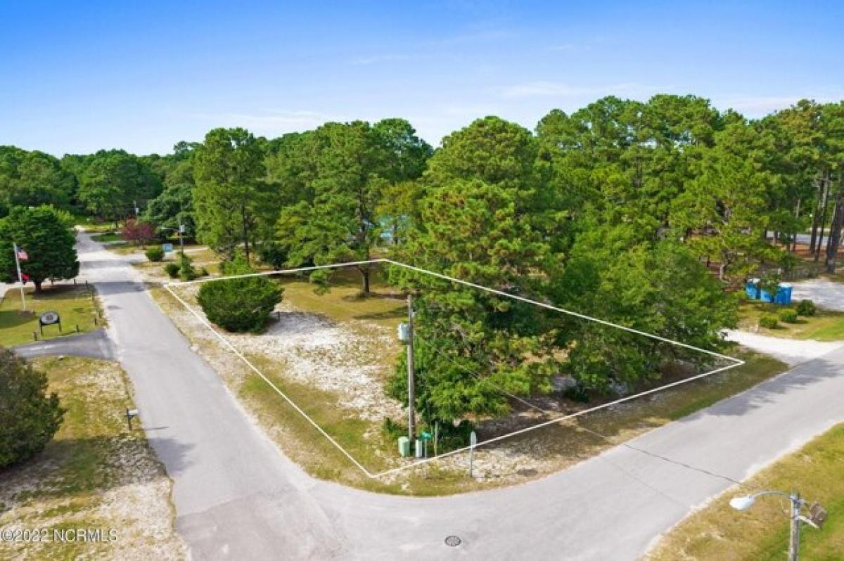 Picture of Residential Land For Sale in Calabash, North Carolina, United States