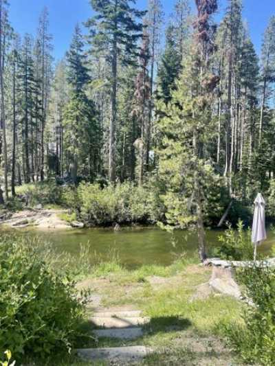 Home For Sale in Soda Springs, California