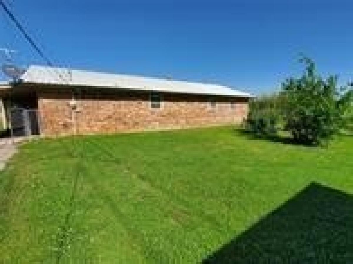 Picture of Home For Sale in Davis, Oklahoma, United States