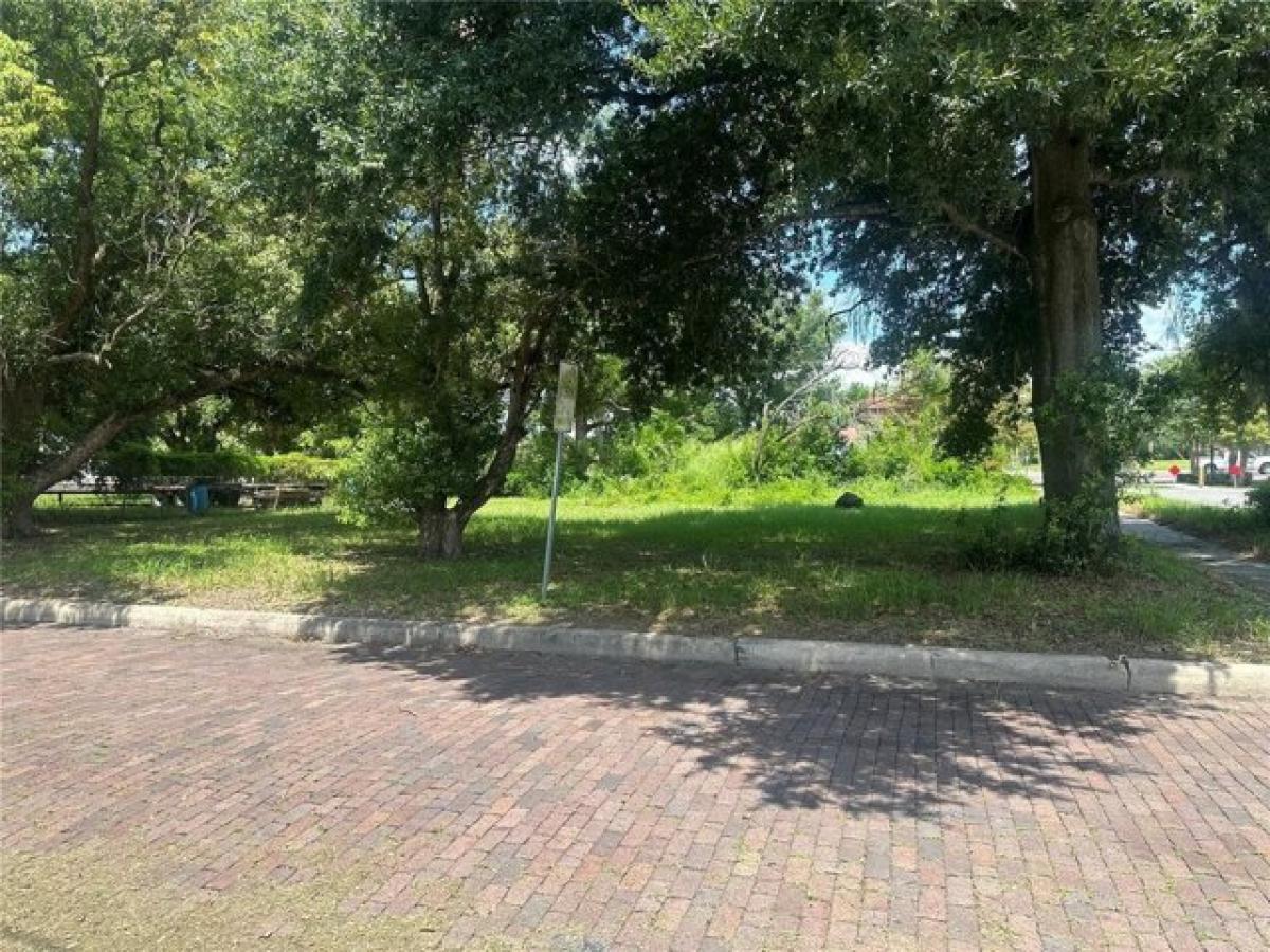 Picture of Residential Land For Sale in Lakeland, Florida, United States