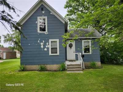 Home For Sale in Thief River Falls, Minnesota