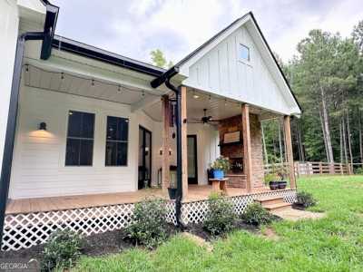 Home For Sale in Carlton, Georgia