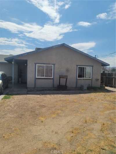 Home For Sale in Daggett, California