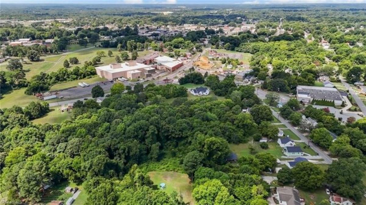 Picture of Residential Land For Sale in Graham, North Carolina, United States