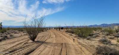 Residential Land For Sale in Yucca, Arizona