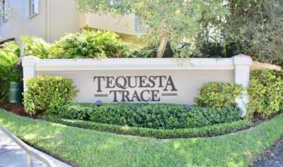 Home For Sale in Tequesta, Florida