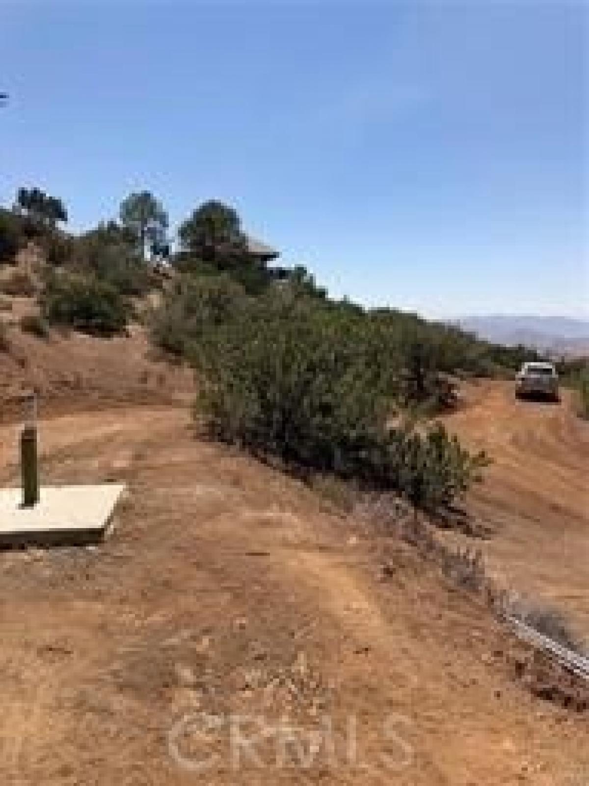 Picture of Residential Land For Sale in Agua Dulce, California, United States