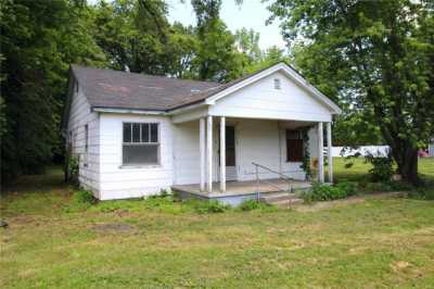 Home For Sale in Farmington, Missouri