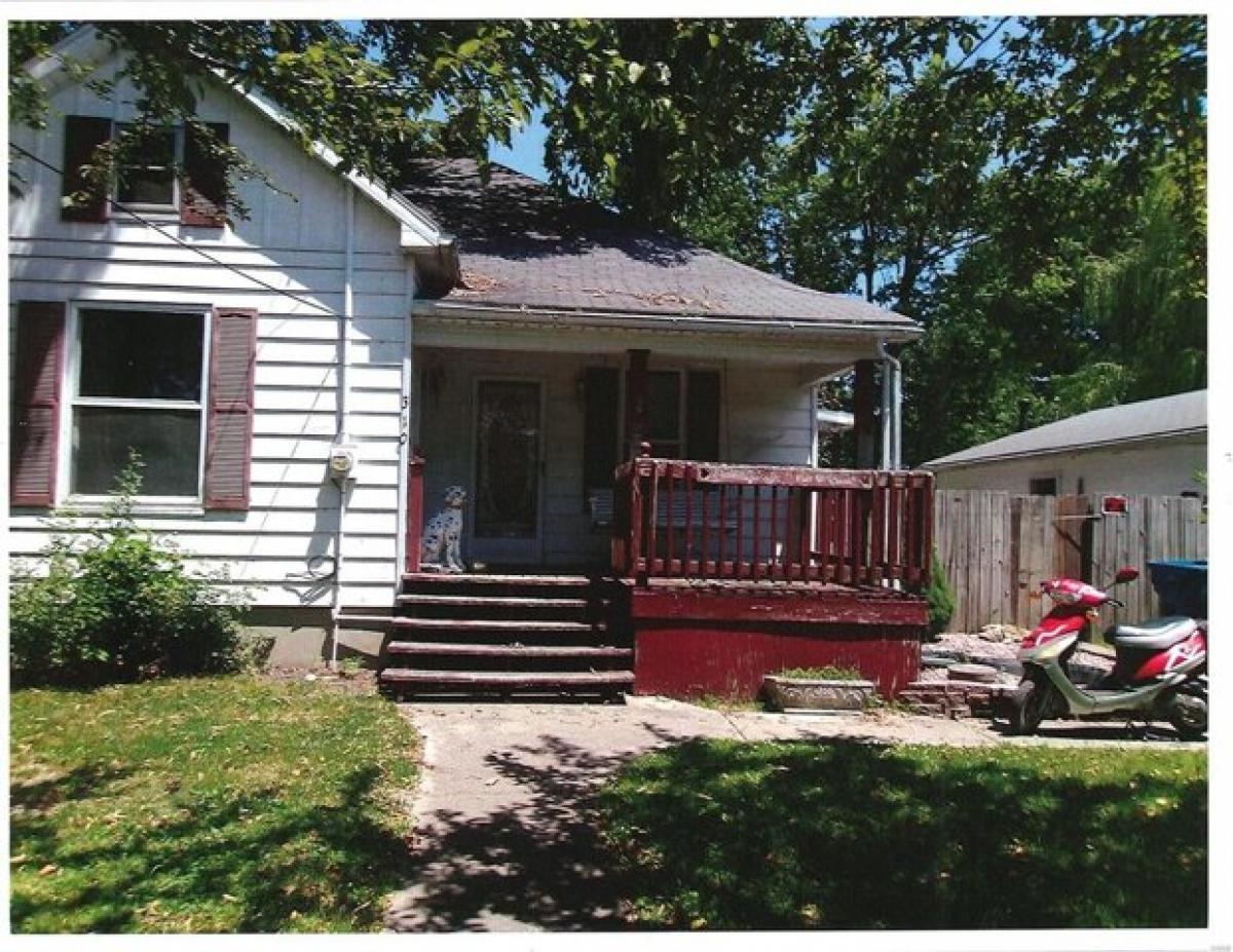 Picture of Home For Sale in Pocahontas, Illinois, United States