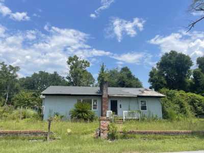 Home For Sale in Walterboro, South Carolina